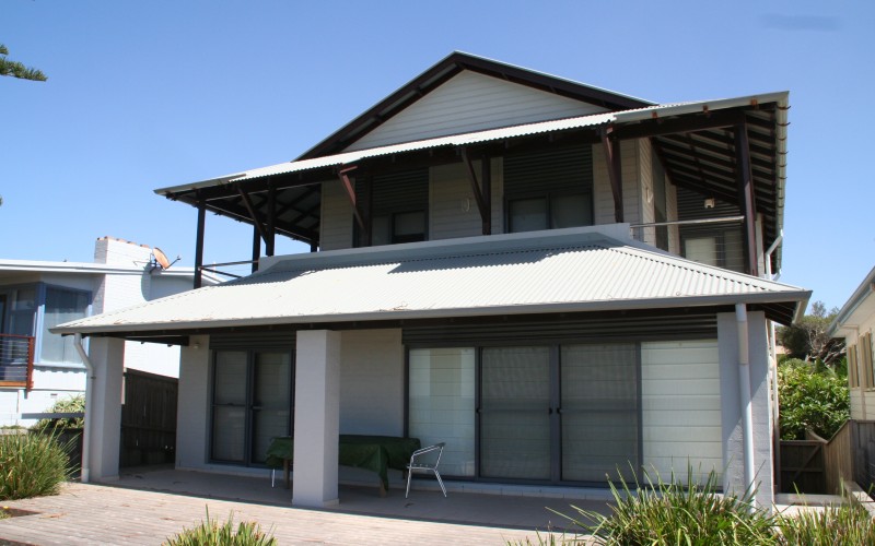 ABSOLUTE BEACHFRONT Kendale Homes